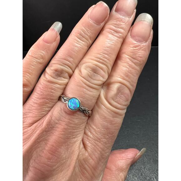 Sterling Silver Braided Band Ring with Lab Opal – Size 9 - Picture 4 of 16